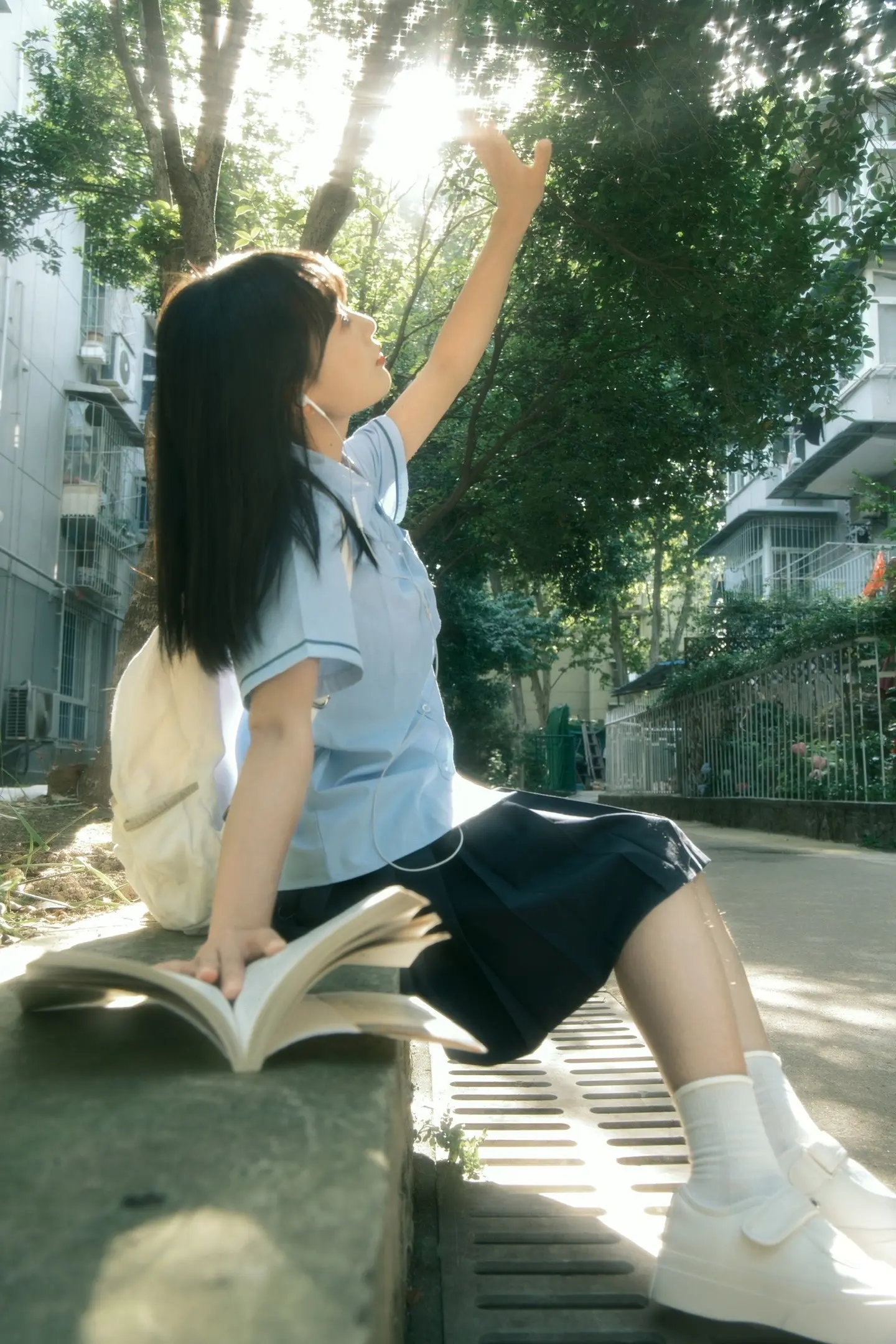 故事的开始，是蝉鸣不止的盛夏