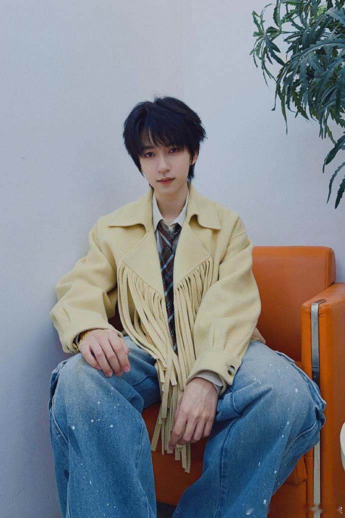 贺峻霖全场最高评分赢下比赛贺峻霖这么帅也没办法  贺峻霖带队赢比赛还拿全场最高评