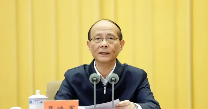吴晓军：党中央决定我担任甘肃省委书记，深感责任重大、使命光荣
