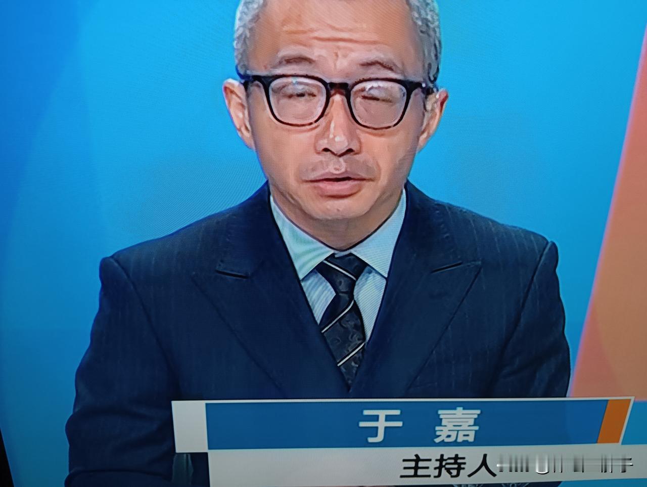 于嘉都老了，我们这些球迷更老了。八零以后的年轻人都不看球了，只有我们这些老头子不