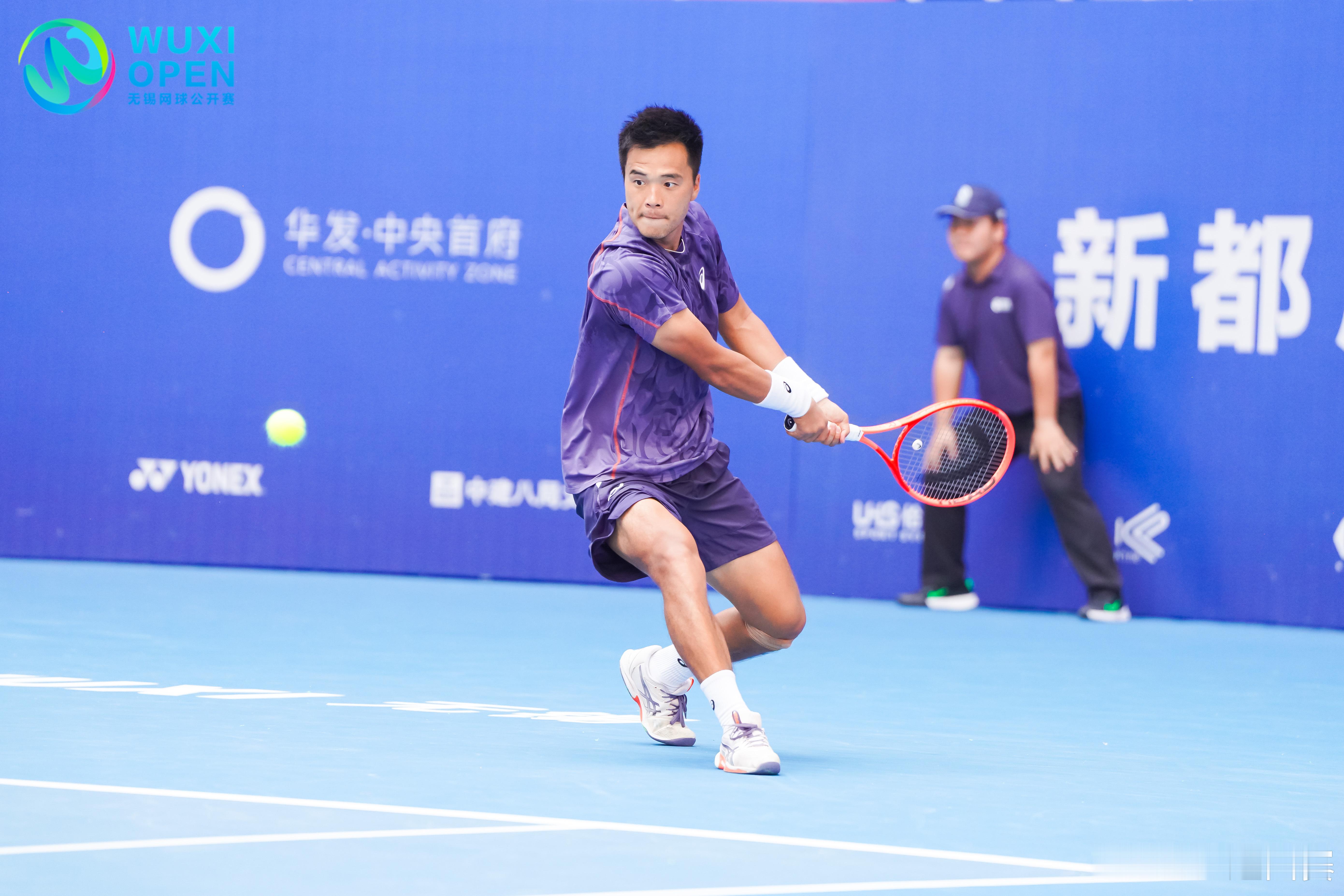 🇨🇳孙发京先下一盘❗️ATP挑战赛 无锡站男单决赛，中国选手孙发京以7-6(