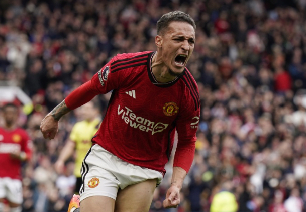 罗马诺：安东尼经纪人告诉我，球员今夏会继续留在曼联7月24日讯 名记罗马诺表示，