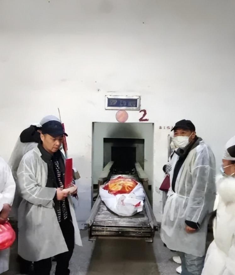 “白嫖成功了？”2022年北京，一女子因病去世，留下一套价值400万的房子和10