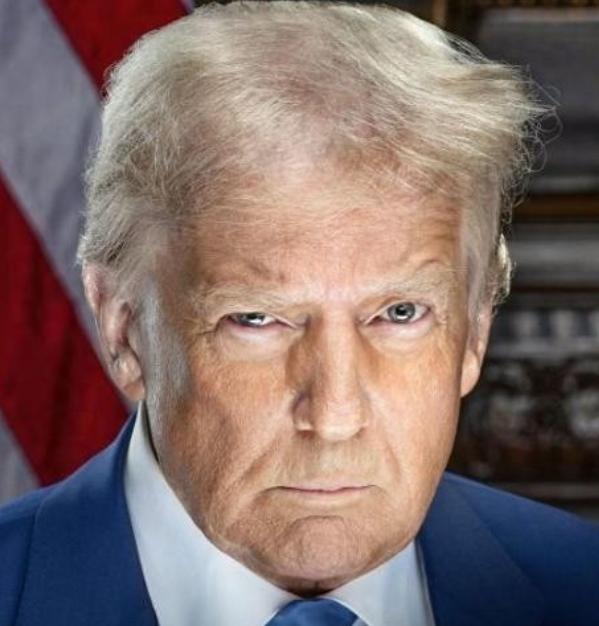 特朗普终于不小心说漏嘴了，美国之前在打压中国。为了遏制中国的发展，美国各种加税，