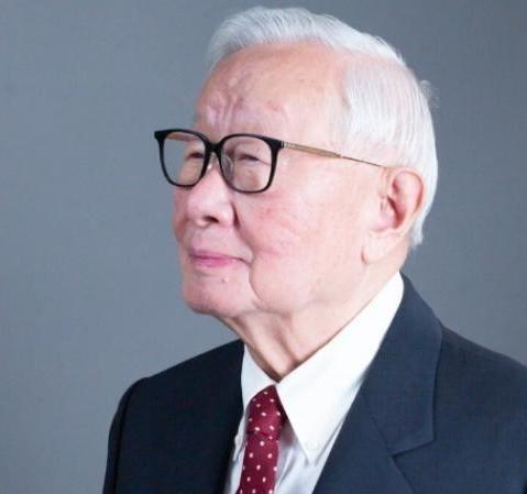 台积电创始人张仲谋在接受纽约时报专访时说：美国、荷兰、日本、韩国与台湾牢牢控制着
