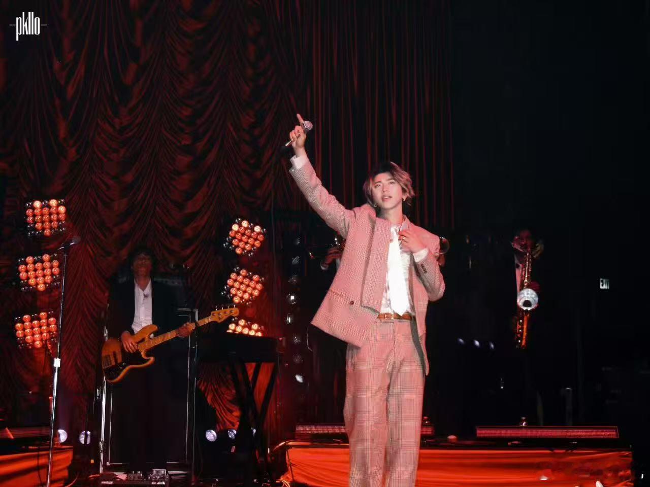 蔡徐坤音乐节压台出场 亚洲音乐节唯一华语压轴，实力与排面双在线！国际舞台绽放华语