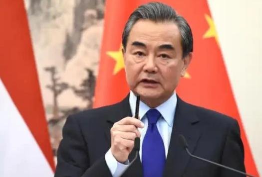 枪栓已经拉开，保险正式解锁！很多人以为中国还在搞口头抗议，错了！真相是，北京接连