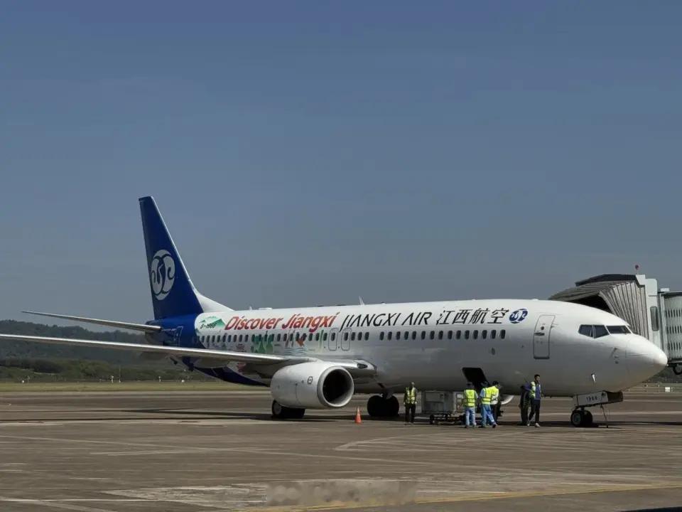 【江西航空开通南昌—吉隆坡航线】8月25日上午，江西航空南昌-吉隆坡首航暨“Di