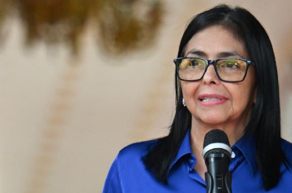 委内瑞拉代总统罗德里格斯发声，她呼吁摒弃“仇恨”，要求美国解除对委内瑞拉的经济“