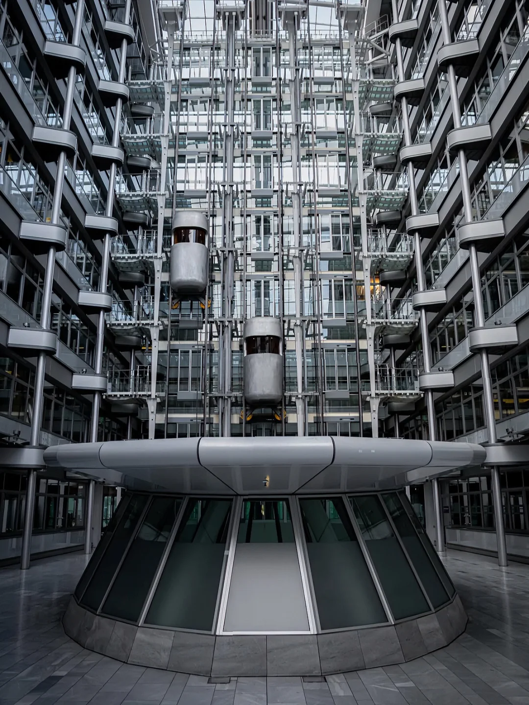 柏林未来复古主义建筑👽本科幻迷爱死...