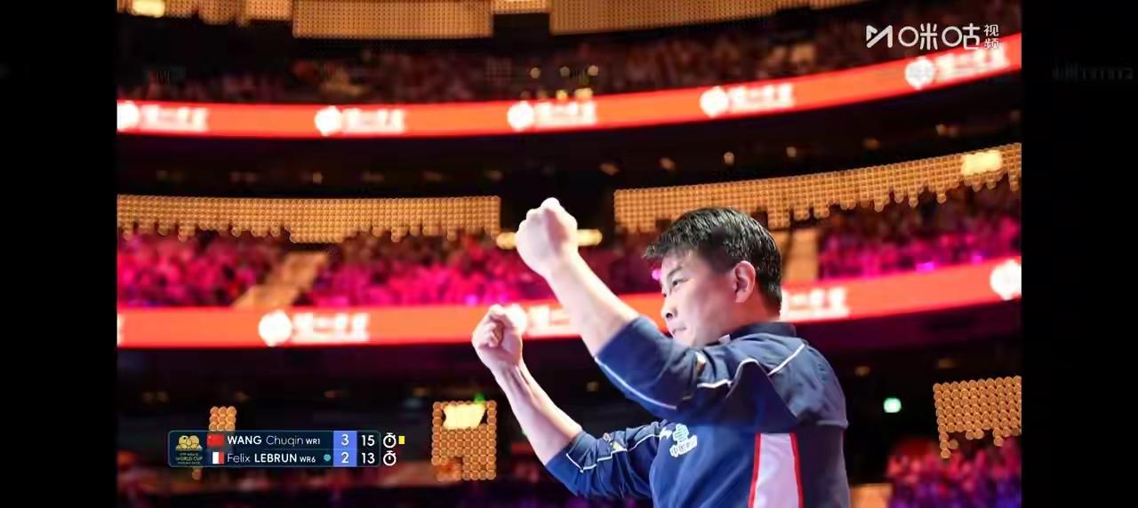 太燃了！
这才是我们的王楚钦！
身为中国男乒如今唯一的独苗，他身后早已没有退路，