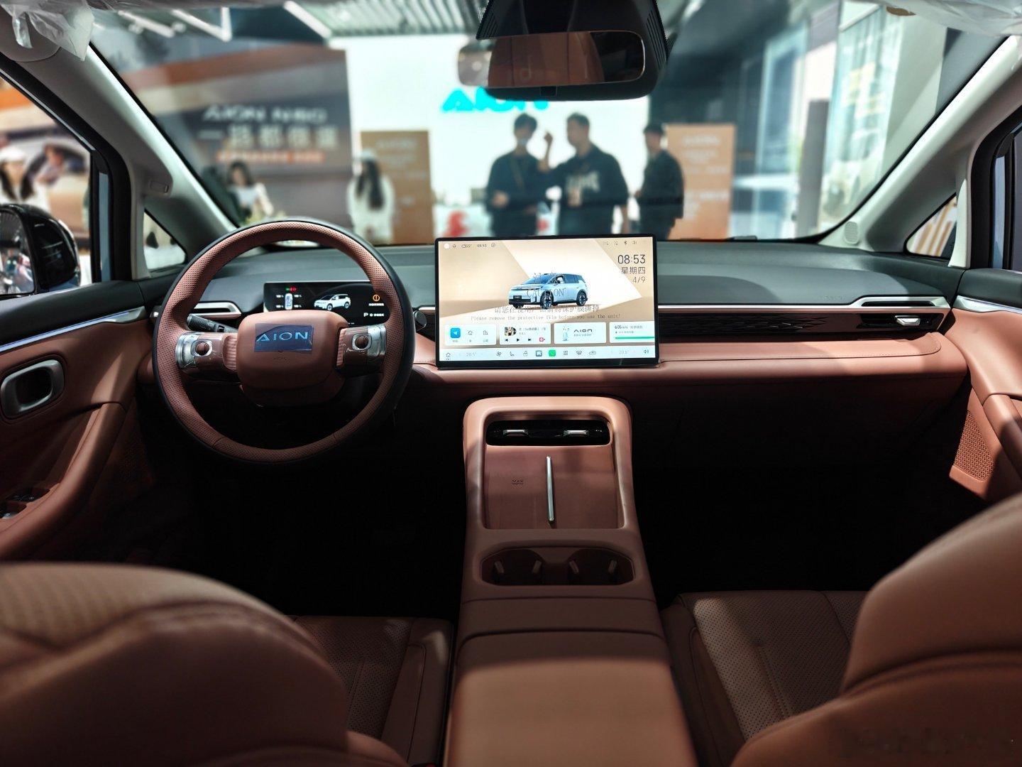 兄弟们早，来参加广汽埃安N60杭州站的媒体试驾会了。把激光雷达和高阶智驾下放到1