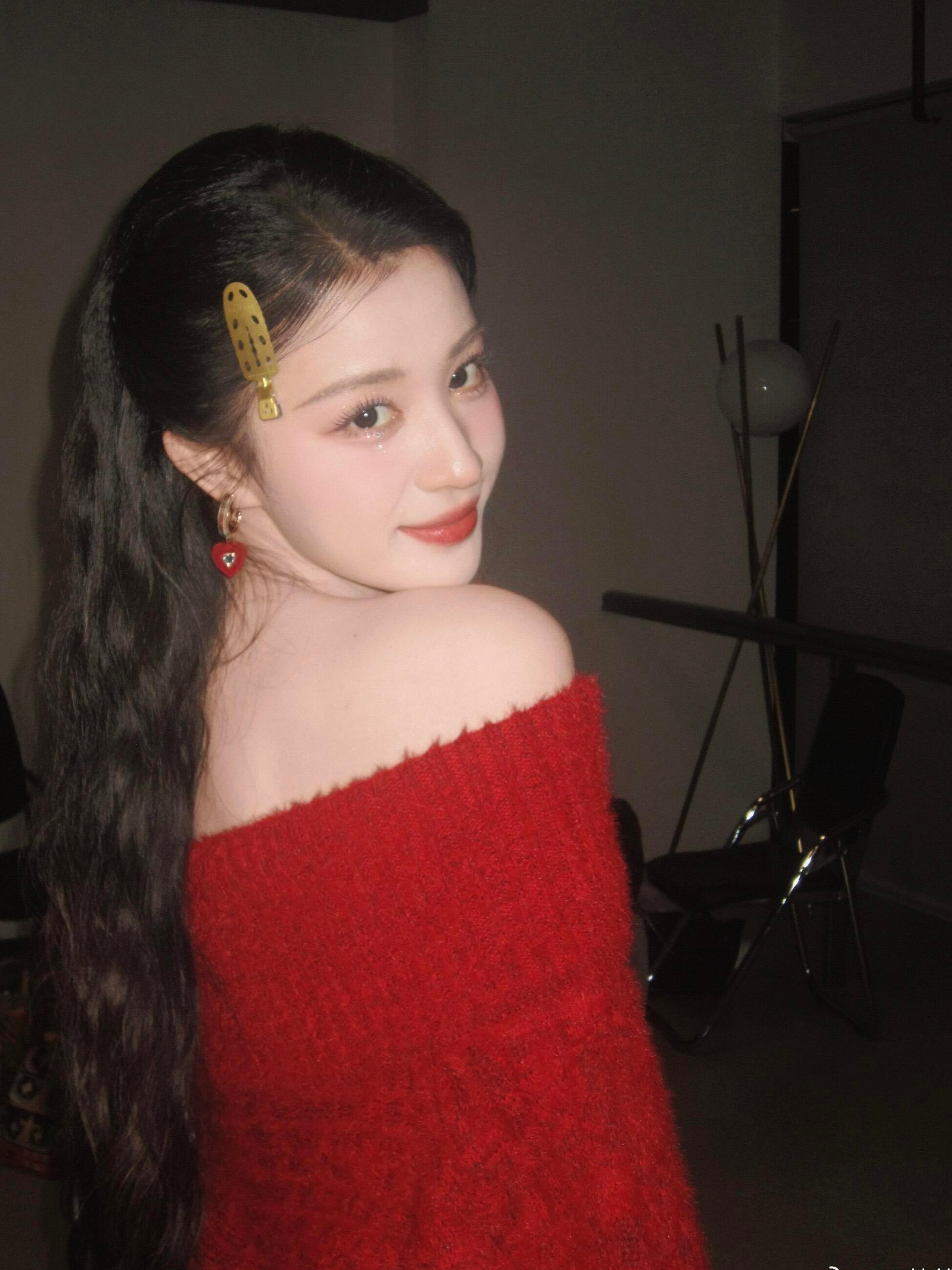 她怎么可以这么红～红到发光✨王楚然 