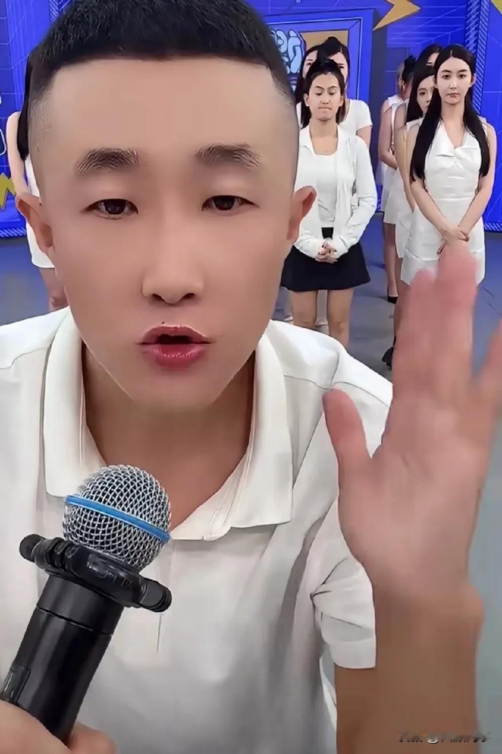 张二嫂表示，我接受任何诋毁！

            张二嫂回应有人说我小人，