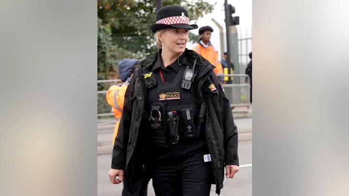 Penny Lancaster 接受了“很好的训练和准备”，以便在周一参加英国女