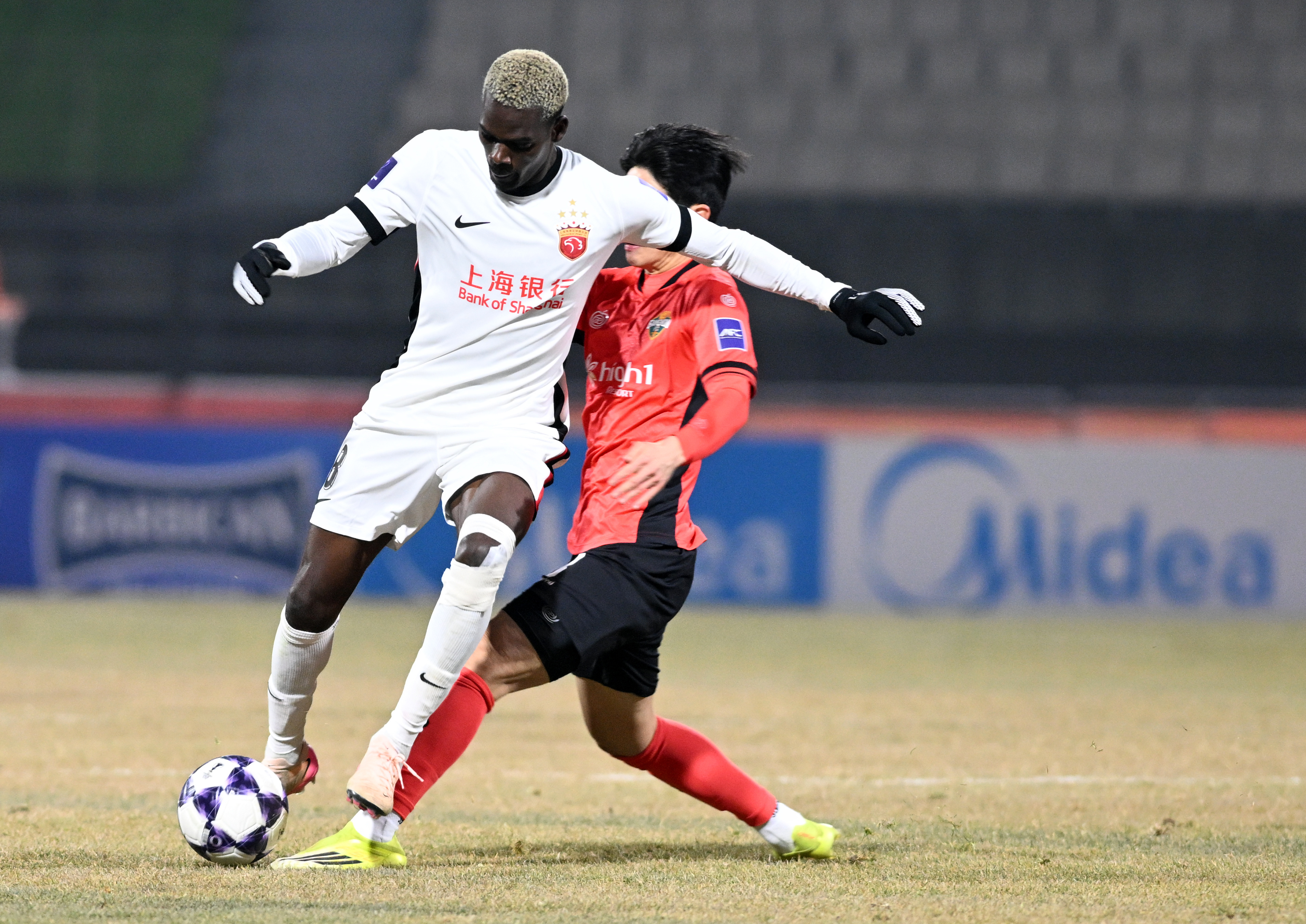 海港客场0:0江原，各位看下来感觉如何？上海海港
