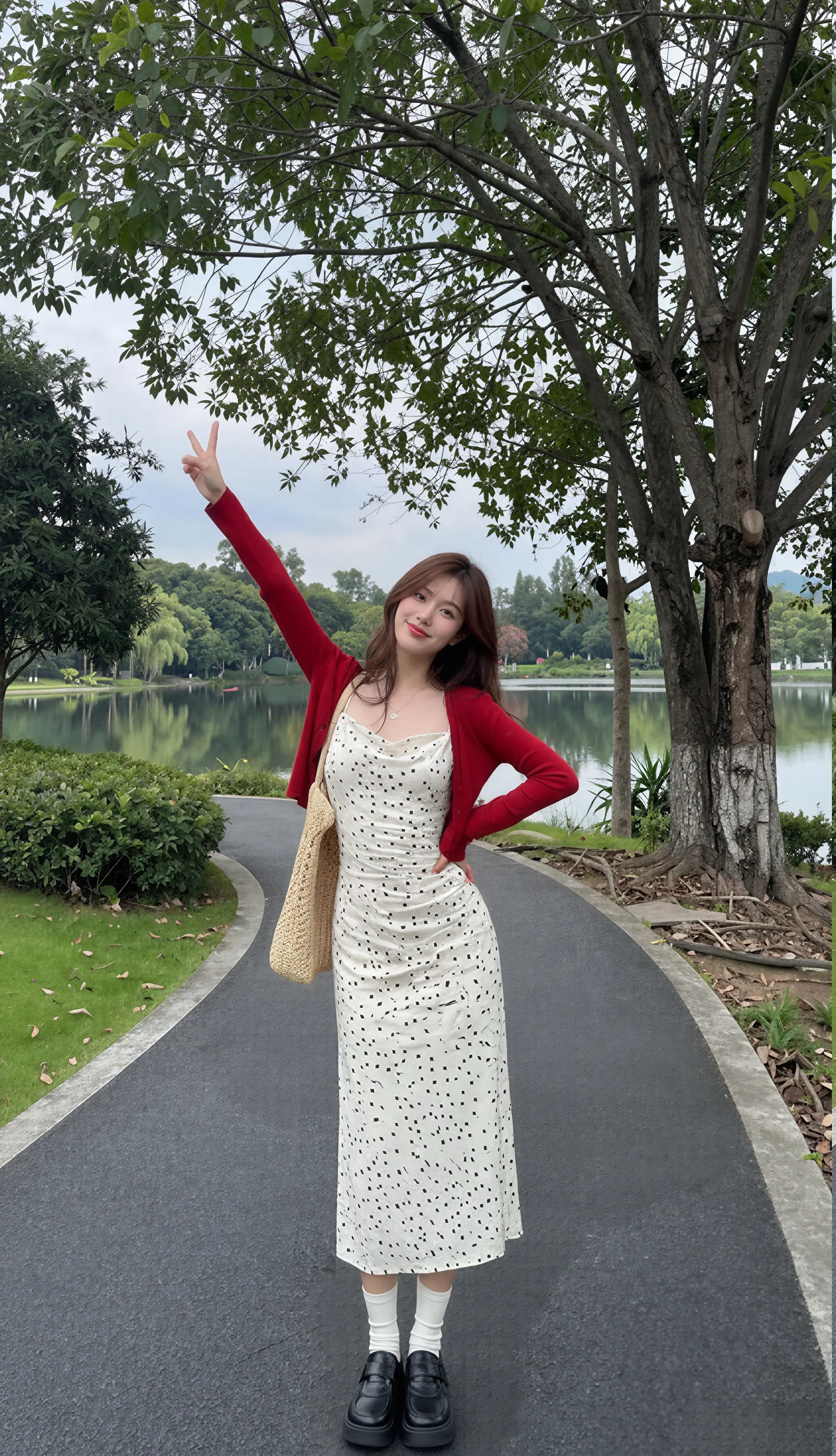 仙女裙穿搭温柔纯欲风穿搭分享纯欲吊带连衣长裙连衣裙夏日穿搭白色连衣裙 ...