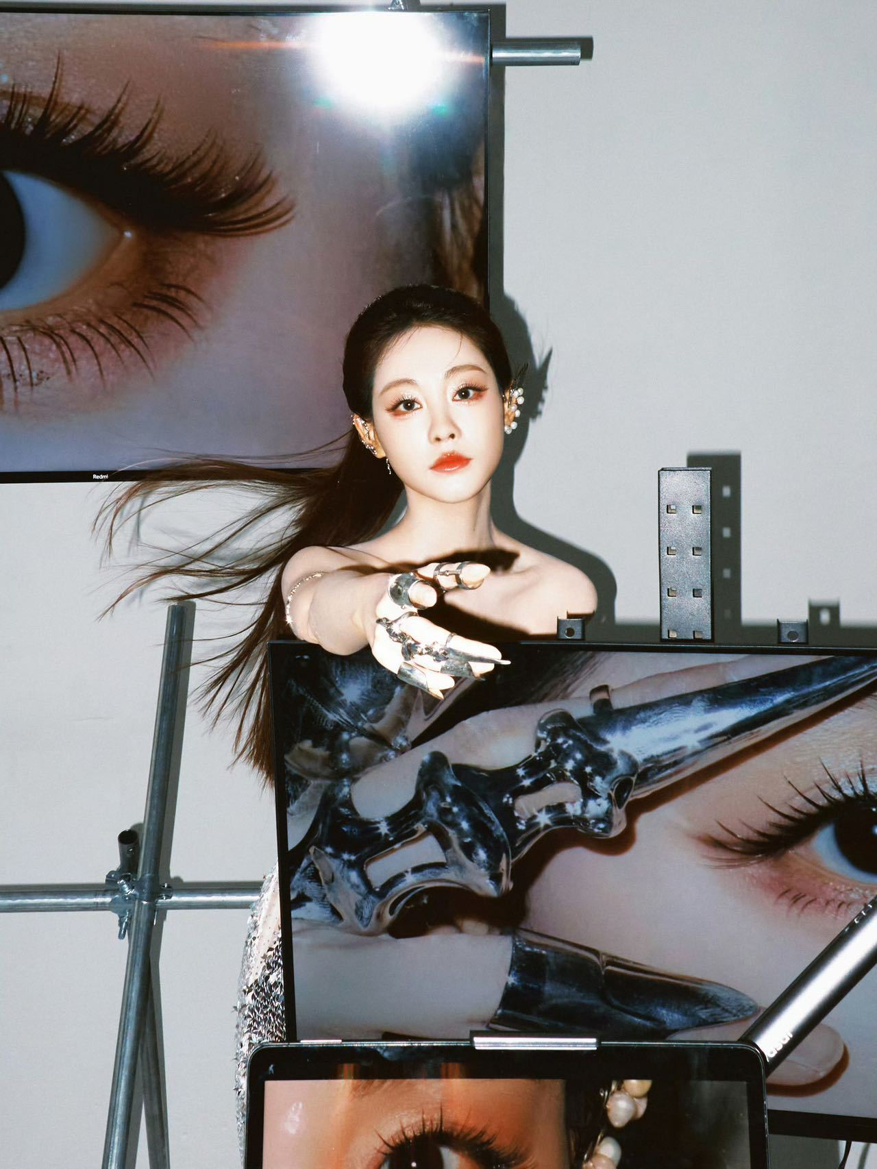 祝绪丹造型已经进化到脸饰了 超绝红毯造型又+1，看的人心里美美的，请这个祝绪丹继