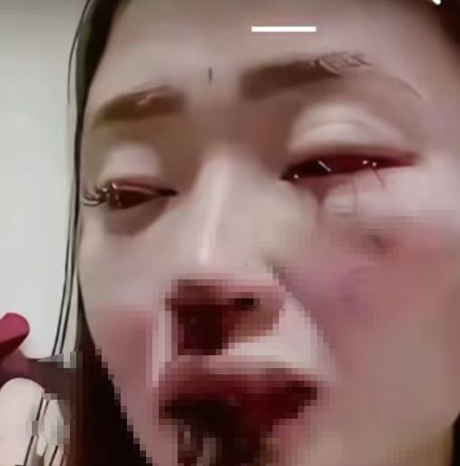 英国留学毕业的深圳女孩，不顾父母以死相逼的反对，带着 178 万现金陪嫁，跟着印