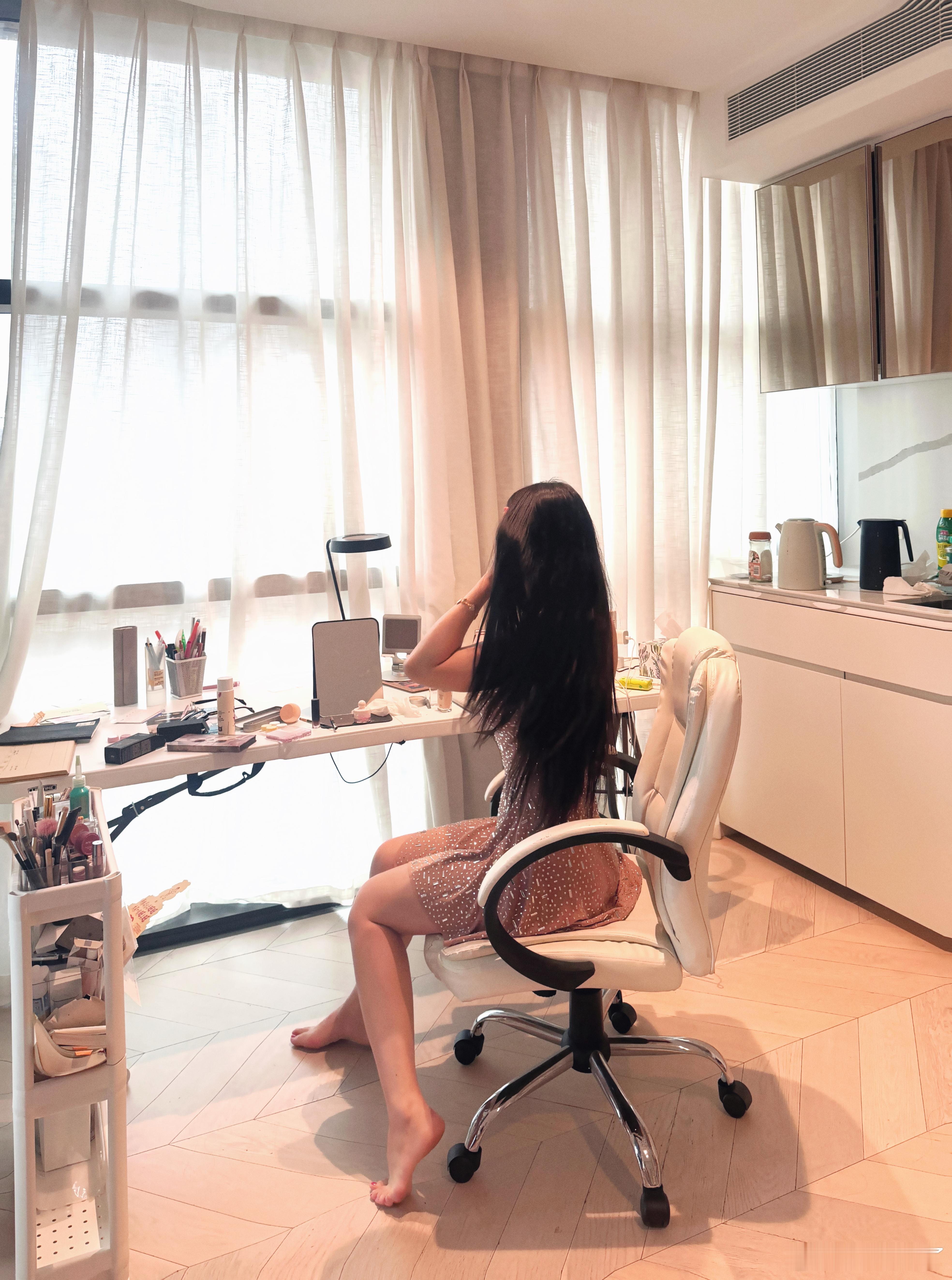 小蝴蝶心碎也不会让人知道 