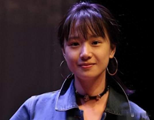 剧抛脸演技有多绝？李梦演配角每个眼神都藏着故事