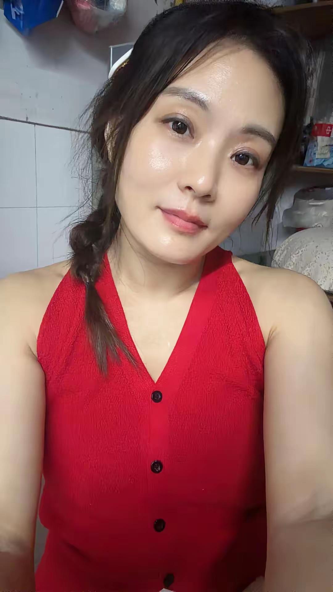 通过眼神交流，你能看清楚？对视就懂的默契 眼神即权力 眼神会讲故事