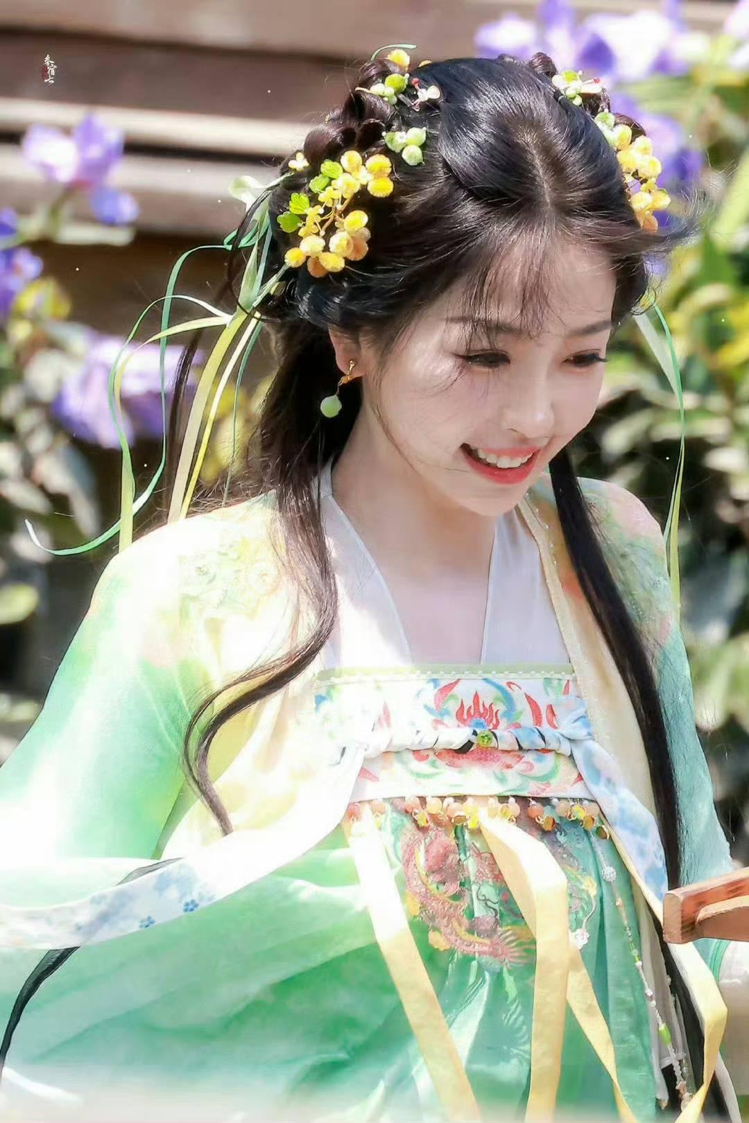 《以爱为营》《宁安如梦》热度与吐槽齐飞，“待爆剧”是福是祸？
《以爱为营》和《宁