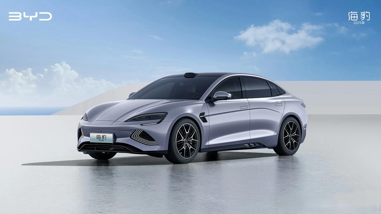 #寻找热爱表达的你#比亚迪放出的杀手锏—第五代DM技术，用更低油耗更长续航等优势