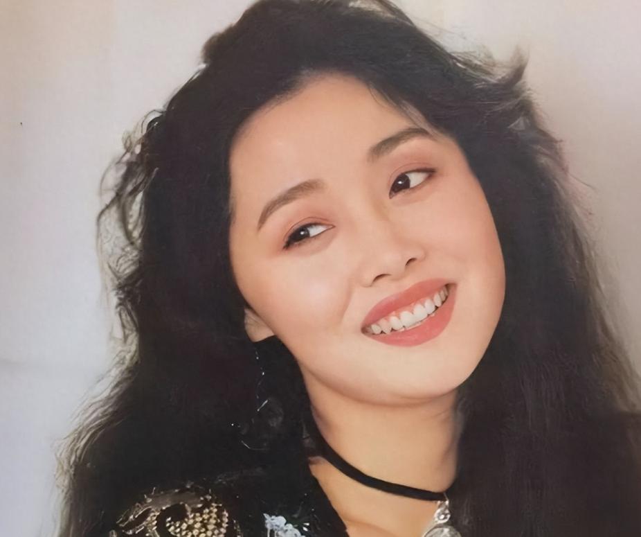 演员刘蓓：三婚再嫁前任，离婚才知前任好，两度成为张若昀后妈
在娱乐圈这个星光熠熠