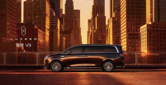 不看这个消息还不知道，智界品牌也有自己的董事长。
就在今天，智界郭锐博士首次以智