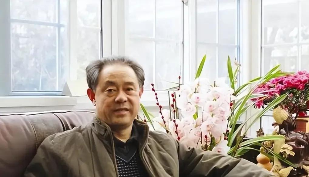 南京博物院老院长徐湖平在位期间，里应外合、巧取豪夺、性质极其恶劣，到最后才只被判
