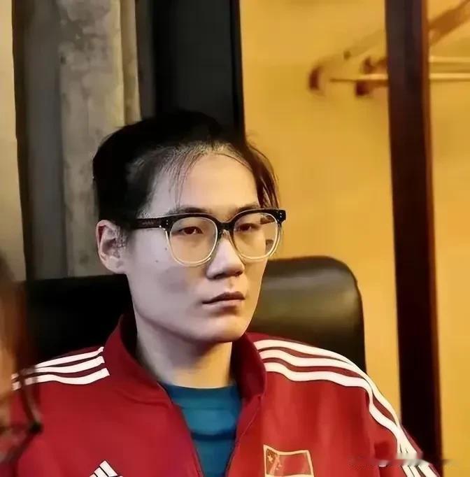 在中国女排参加巴黎奥运会正式名单没有公布之前，三年来撑起国家队李盈莹对角的王云蕗