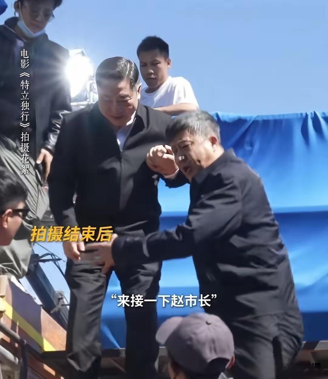 特立独行职场心眼子摸底考电影《特立独行》讲述的是，一个正义凛然的超级大英雄是如何