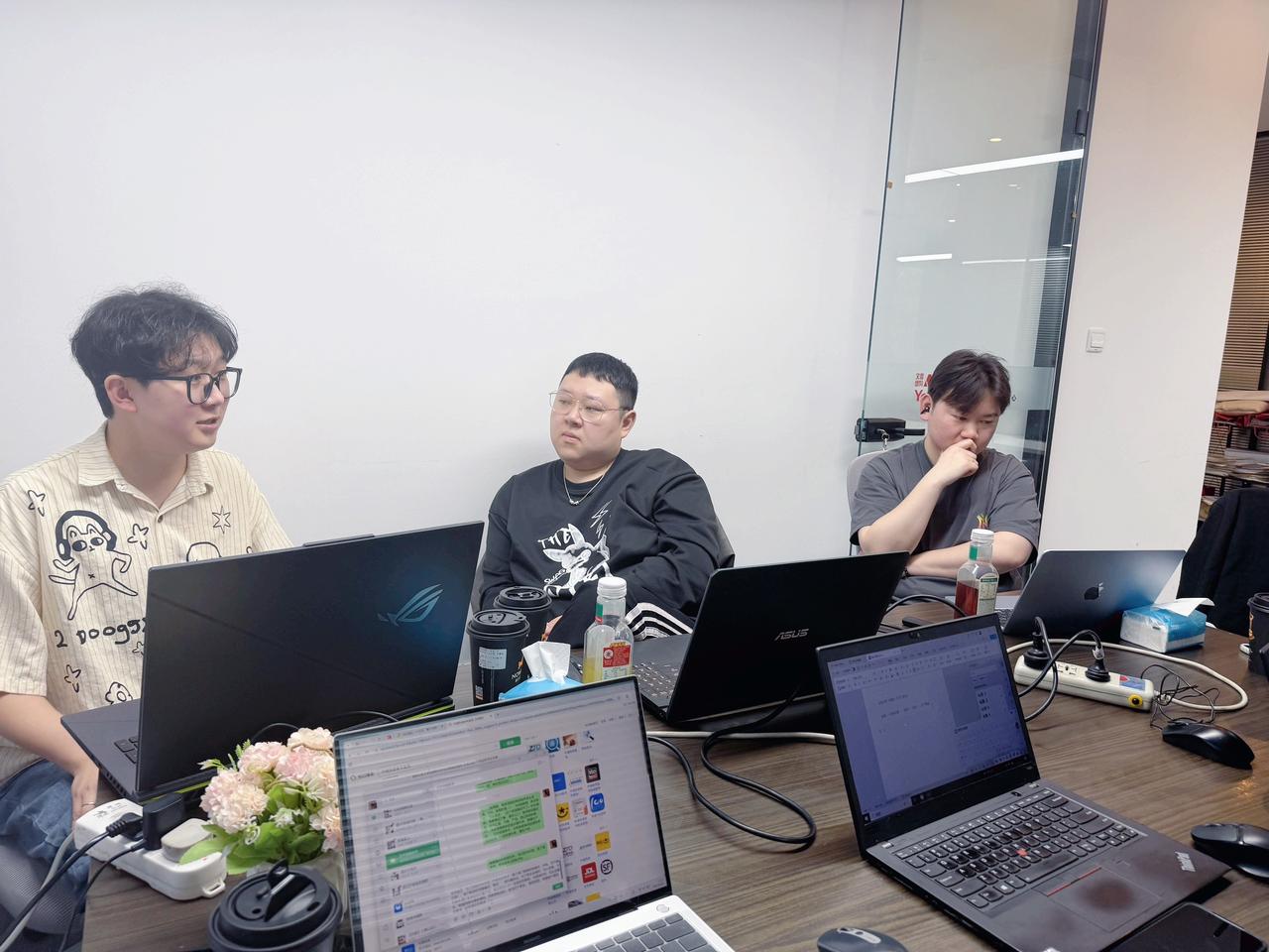 真能正够做到并立建内在序秩的人都狠是人。不对自己狠，那是就只能着等别人对你狠。 