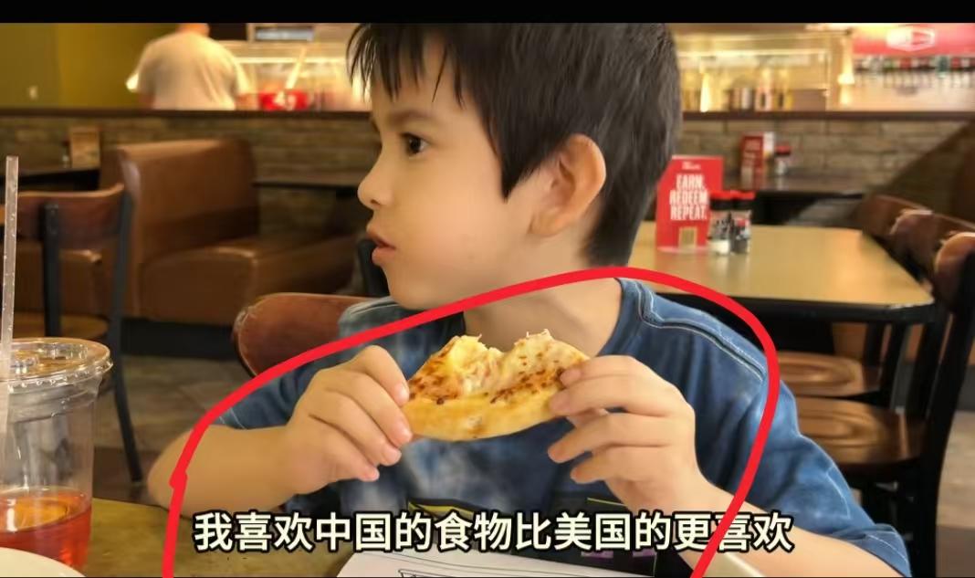 现在全网最操心的人就是河南A妈了吧！
不是因为跨国婚姻有矛盾，也不是因为孩子教育