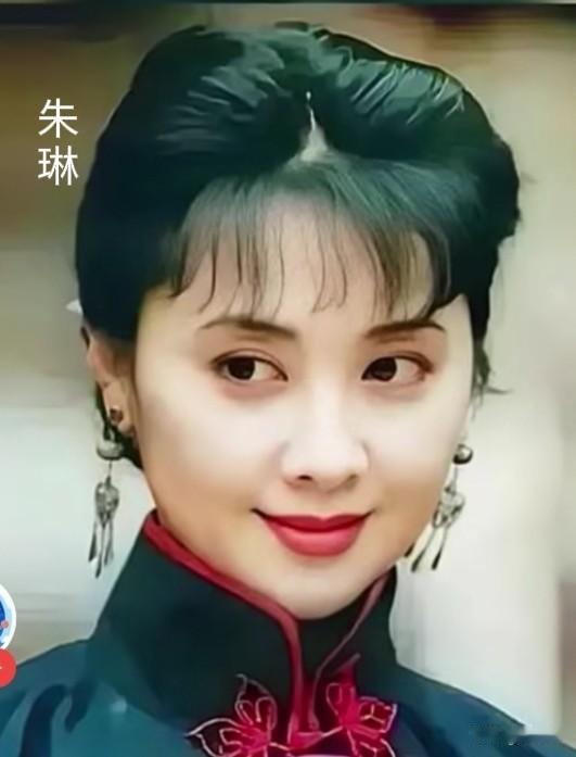 八十年代的中国银幕，是群星闪耀、流光溢彩的最繁荣时期，其间涌现出的大量新星如雨后