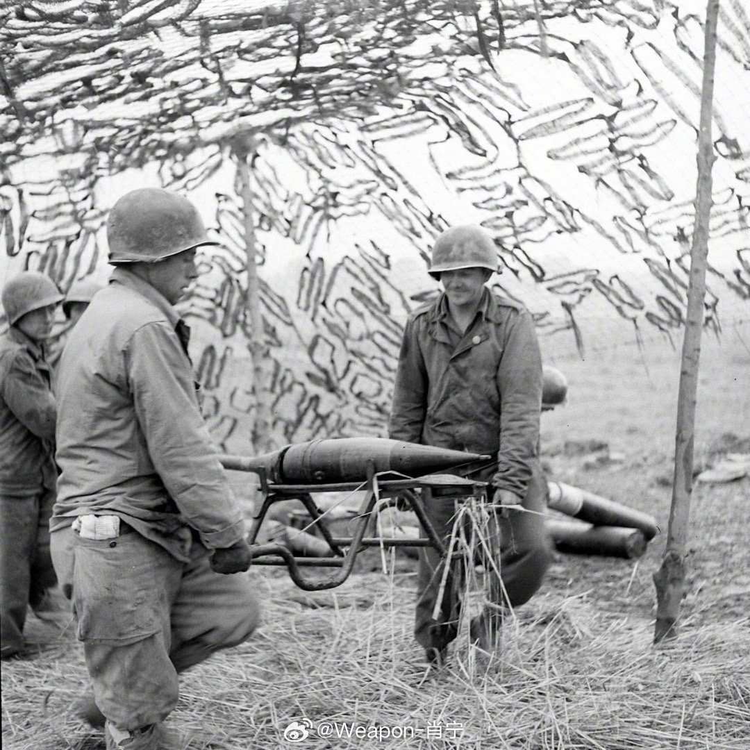 烽火问鼎计划 美军M12型155毫米自行火炮在德国科尔内利明斯特附近作战 - 1