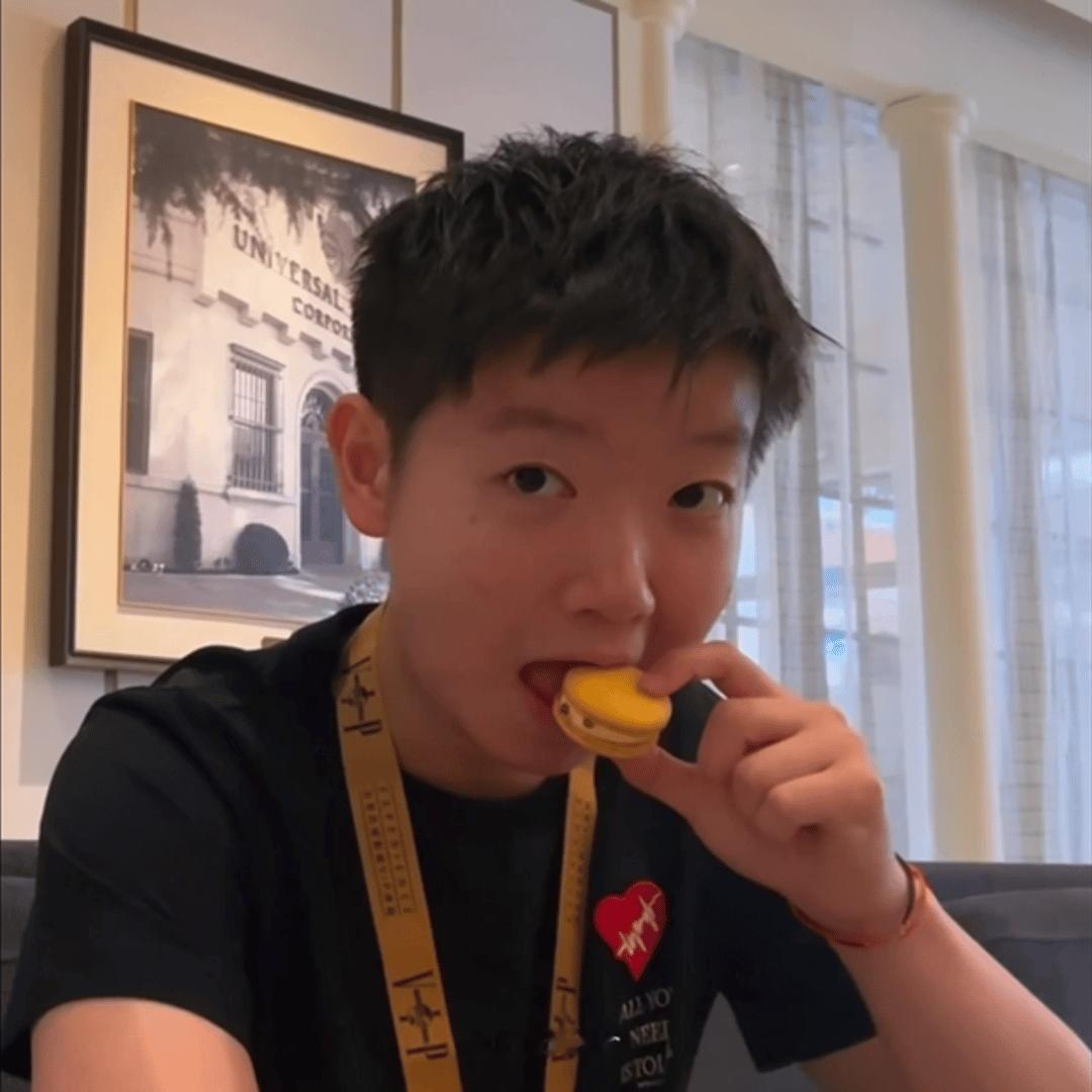 孙颖莎 我家宝宝怎么吃东西这么萌 