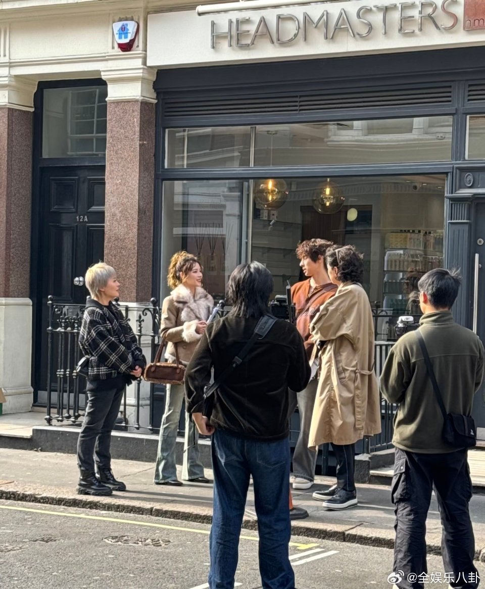 在伦敦的细雨中聊出一个新想法，在纽约的日光下将它变为现实。最好的伙伴，能陪你适应