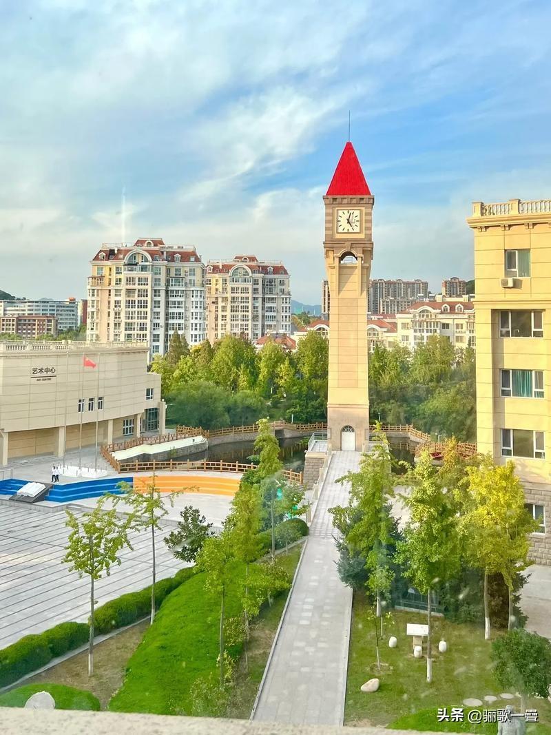 2026高考山东省十大顶尖中学成绩亮眼
2026山东高考十大顶尖中学硬核战绩（按