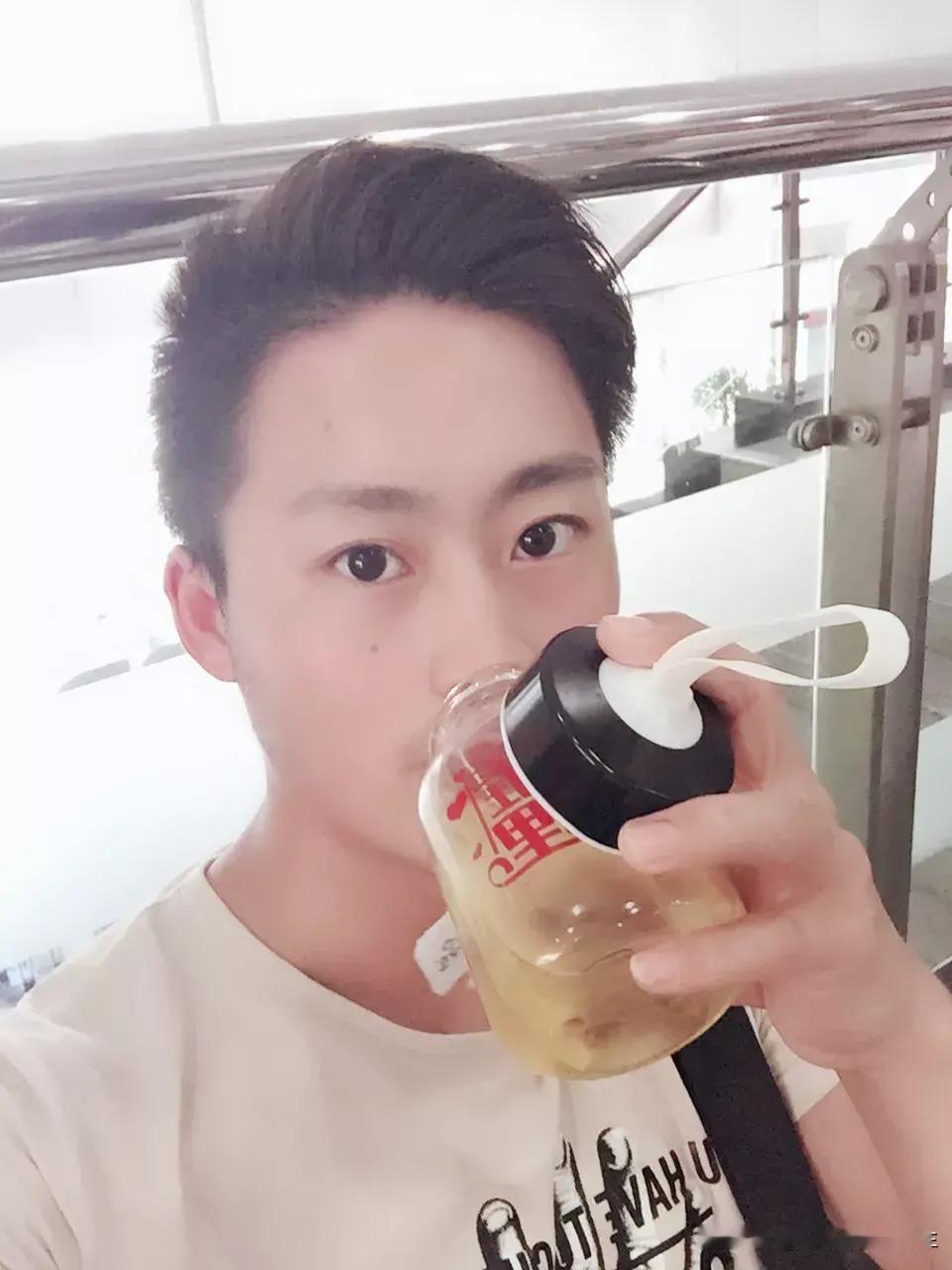 第一篇微头条！！记录一下！！
