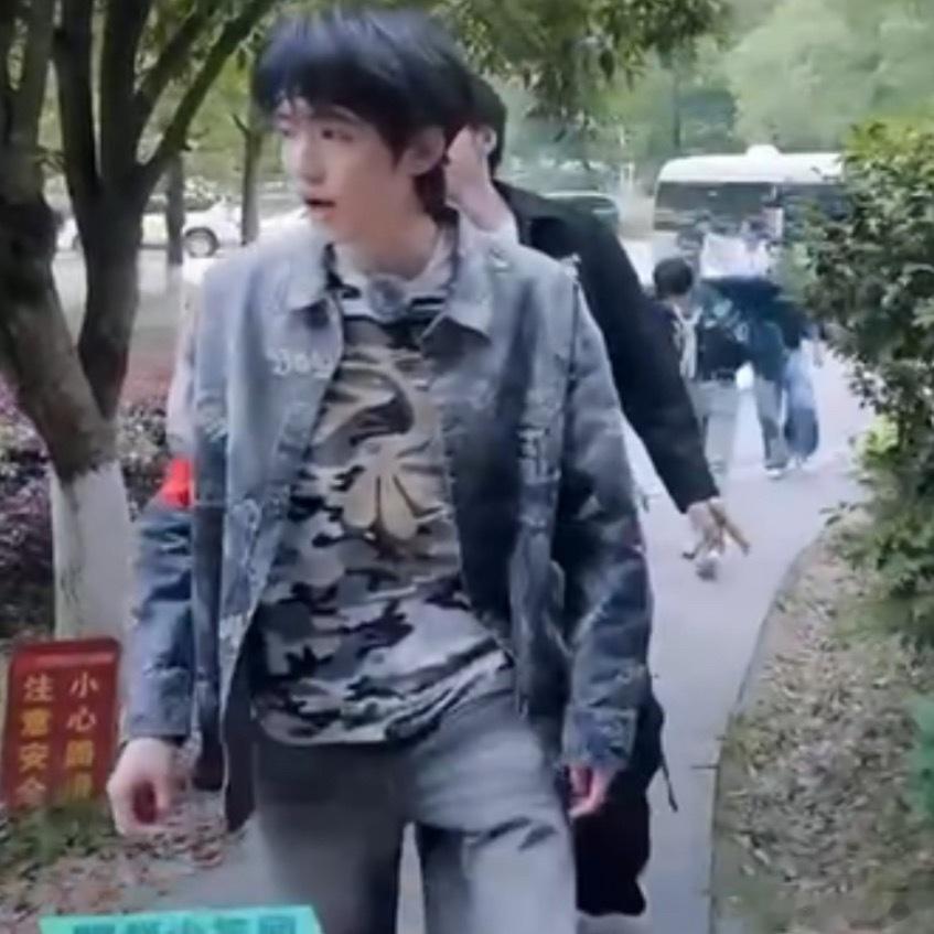 这这这…真的不是两个呆子？我直接一口就吃了好吧 