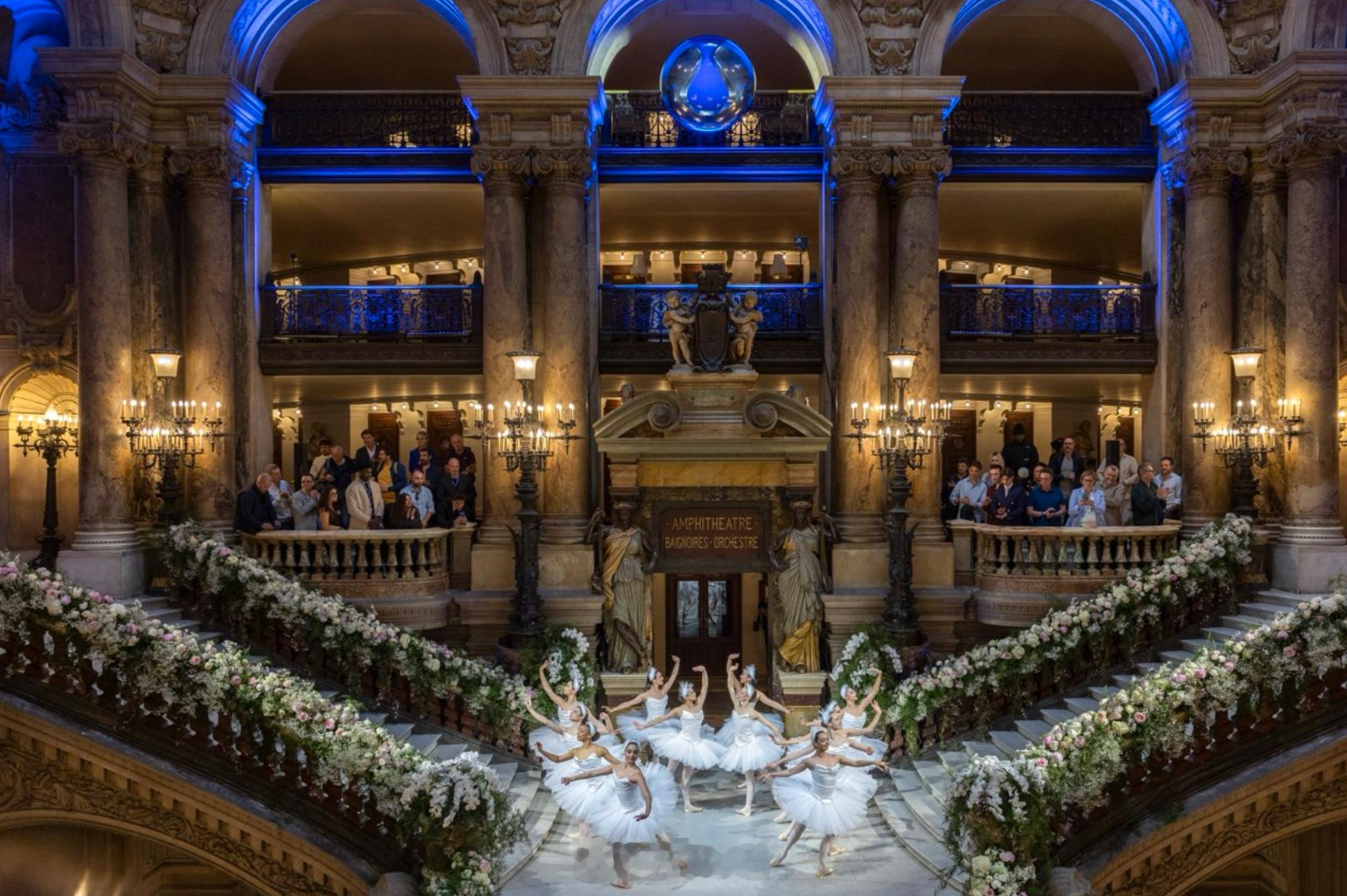 中国车开进了巴黎歌剧院腾势在法国巴黎歌剧院举行欧洲上市发布会，推出腾势Z9GT与