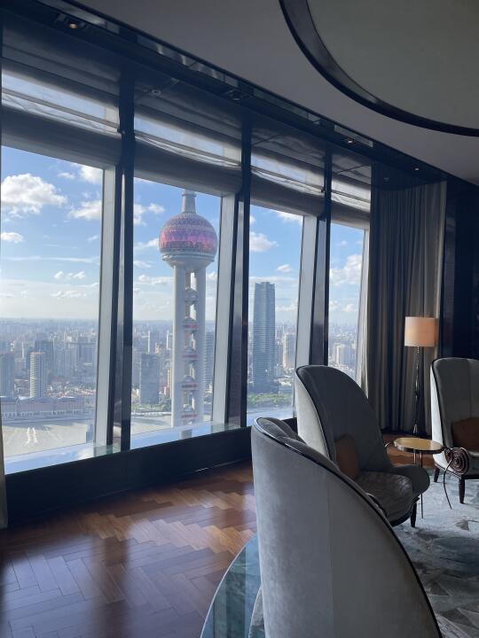 上海浦东丽思卡尔顿酒店