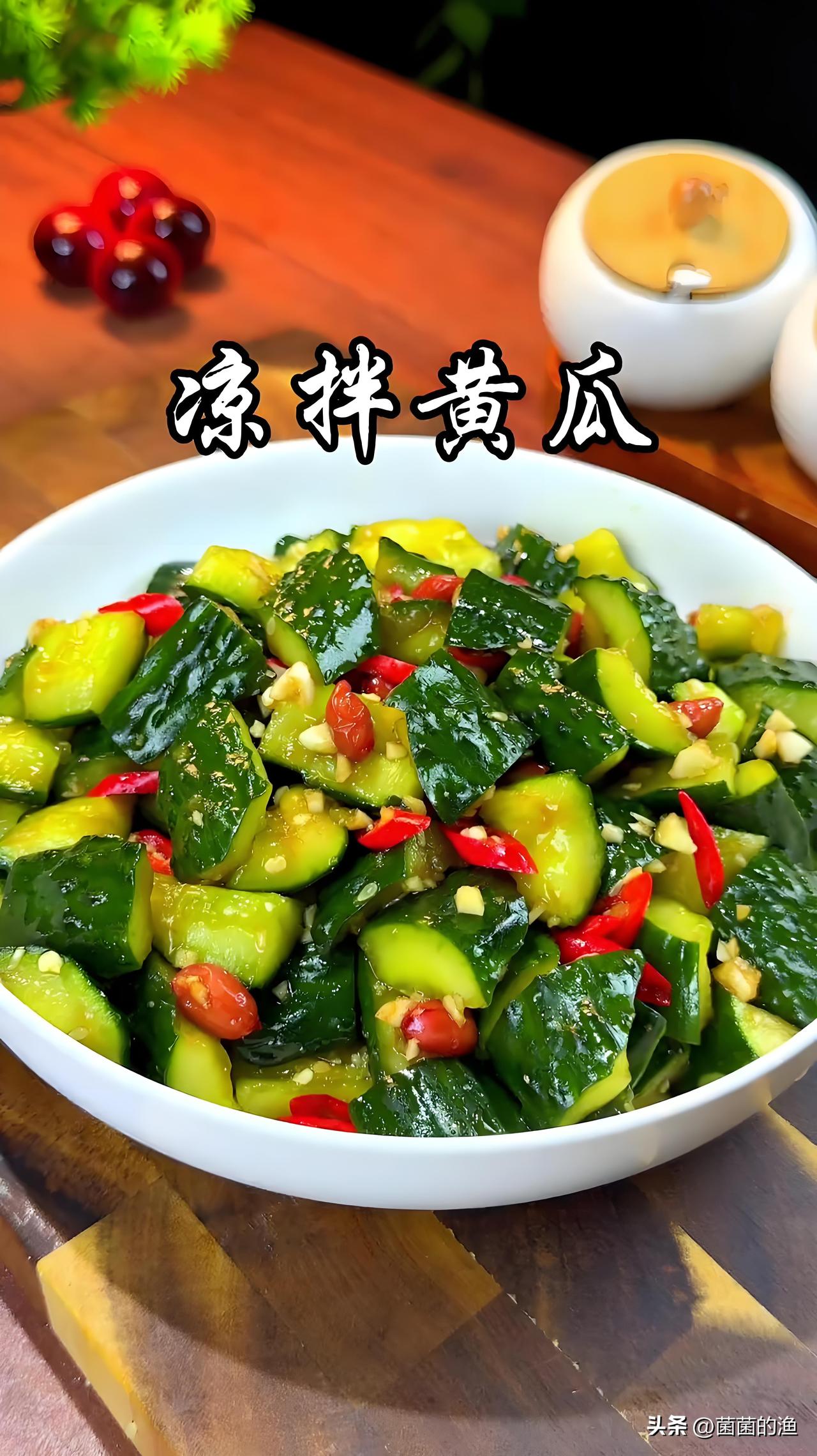 你敢信？在上海，有这么一位“奇人”，一年时间愣是把1200多家饭店告了个遍，理由