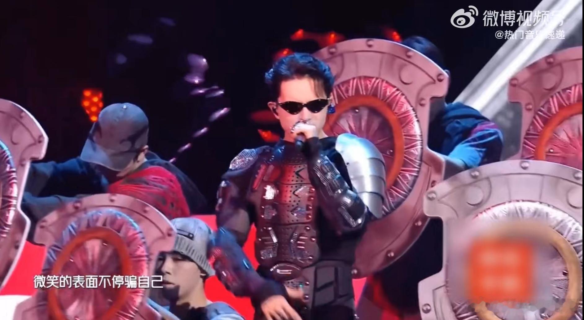 SHarK希林娜依高是骑士是公主[捂嘴哭]有没有人和我一样已经在单曲循环了 ​​