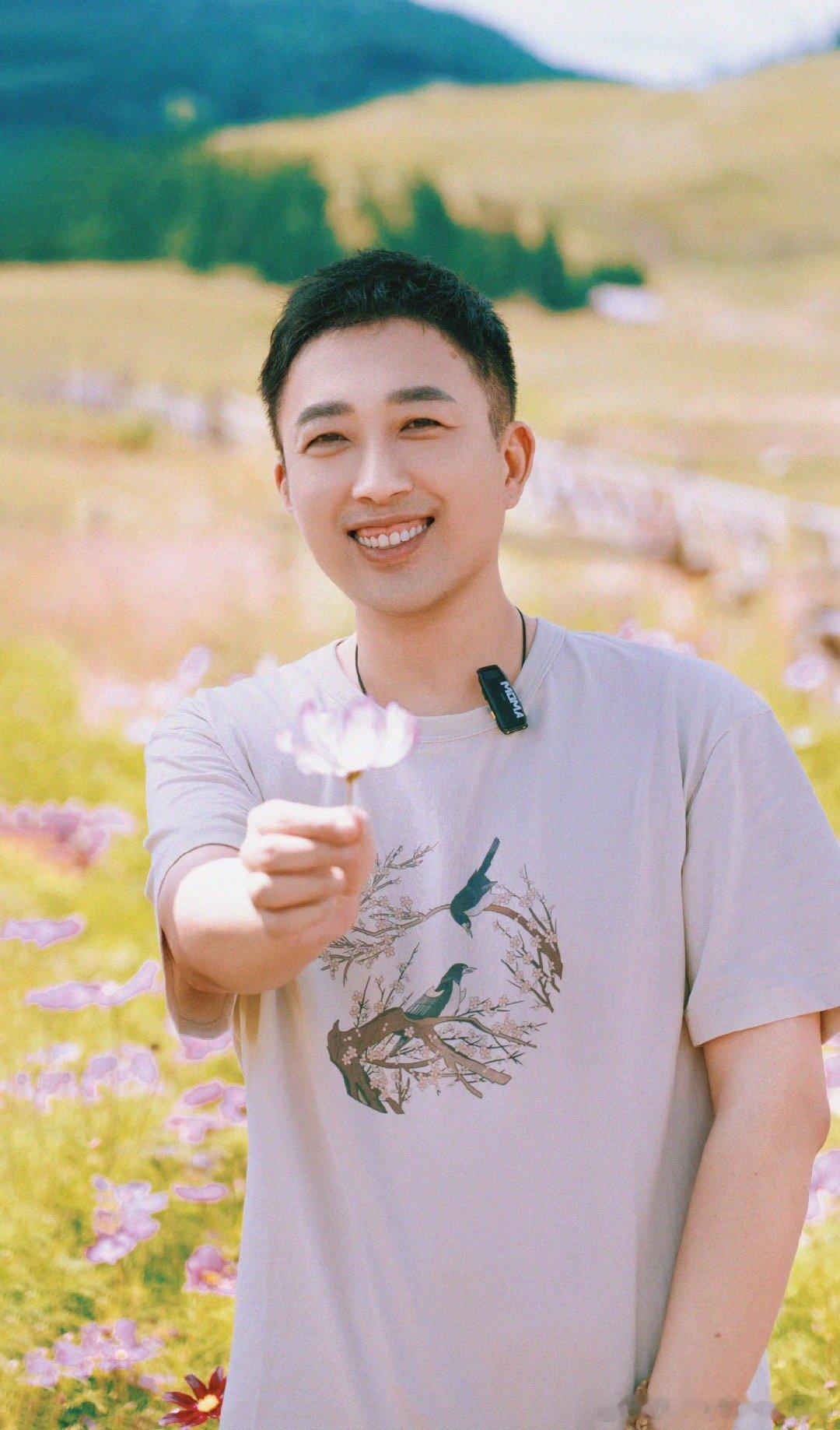 #于正杜华去了张杰演唱会#于正和杜华去了张杰演唱会，不愧是好闺蜜！  #于正杜华