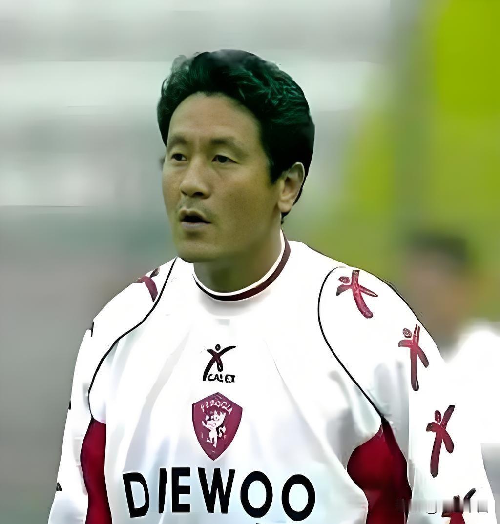 2001年十强赛，中国队客场对阵阿曼和卡塔尔的两场比赛，被马明宇认为是出线路上最