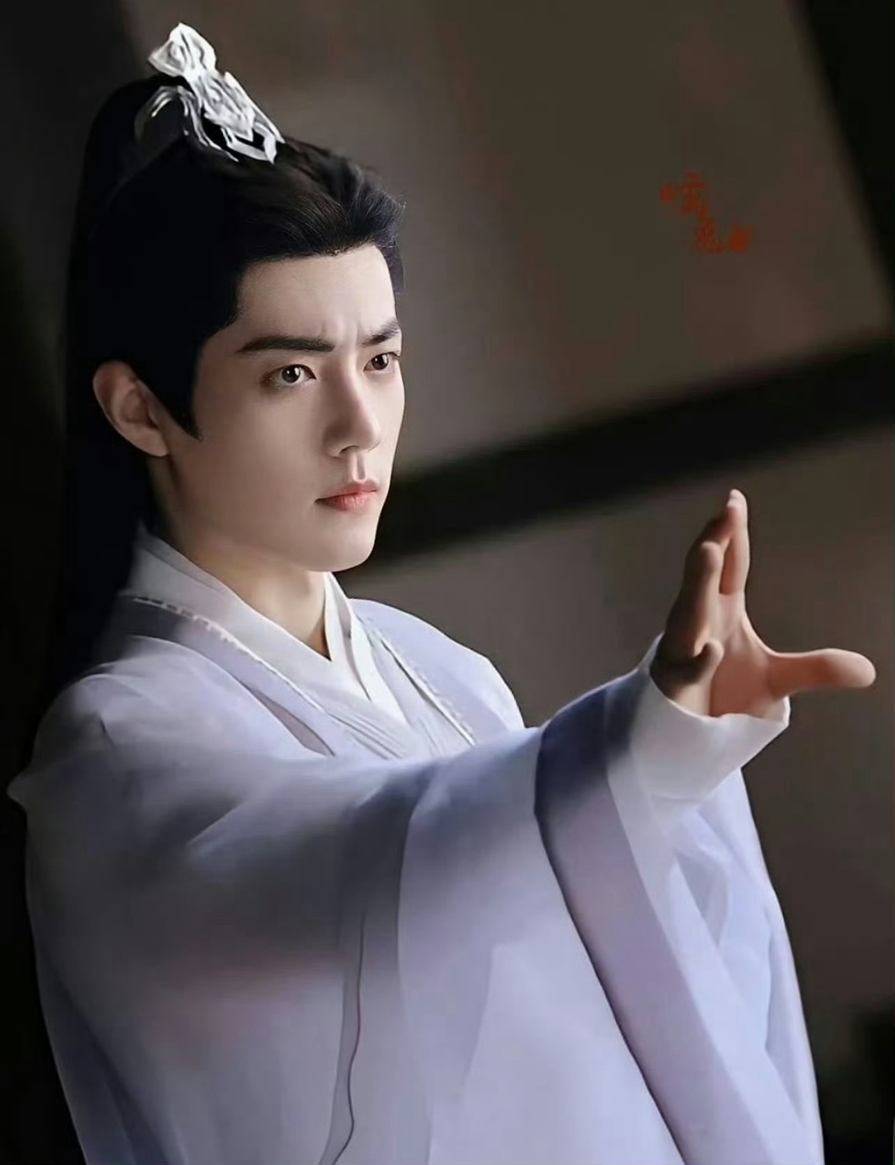 ♡⃝ 𝒍𝒐𝒗𝒆 ʚɞ ☽⋆❥ »» 肖战 仙气飘飘的大神官时影！谪仙啊太