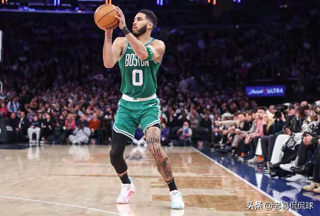 凯尔特人球星塔图姆真是讨厌死杰伦-布朗了！今天凯尔特人在主场以92：102爆冷不